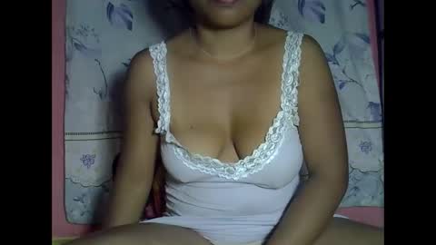 moonlovelyxx online show from 28, 12, 2024