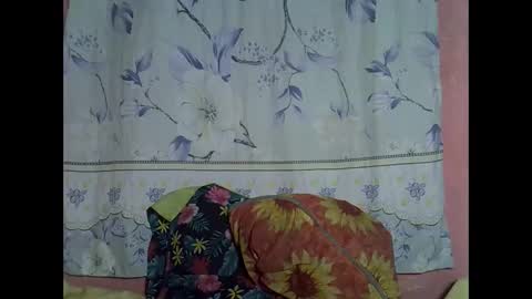 moonlovelyxx online show from 12, 1, 2025