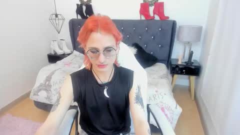 Moon online show from 18, 10, 2025