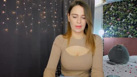 Monica online show from 11, 12, 2024