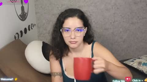 Moon Woman online show from 30, 1, 2025