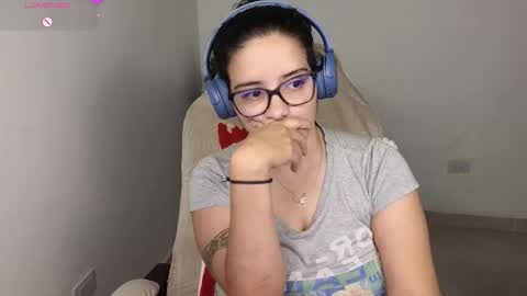 Moon Woman online show from 3, 12, 2025