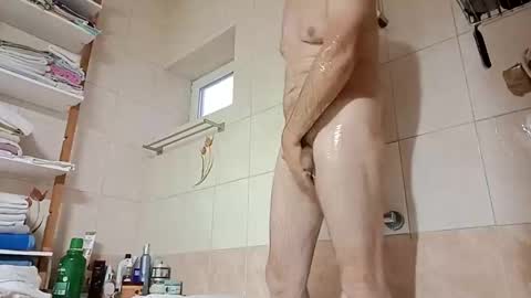 moos1 online show from 9, 9, 2025