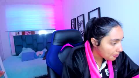 Snapshot of morena_rodriguez_9 chatting on 14, 10, 2025 morena_rodriguez_9 online show from 14, 10, 2025