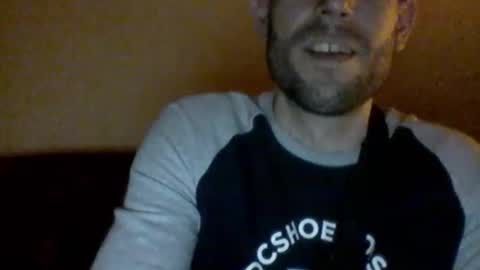 Snapshot of morenikoo26 chatting on 15, 10, 2025 morenikoo26 online show from 15, 10, 2025