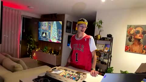 Snapshot of morgan_hiller chatting on 13, 11, 2025 online show from 13, 11, 2025