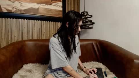 morganevans_t online show from 25, 2, 2026