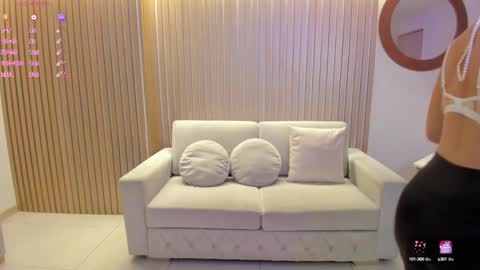 Morgan Hicks online show from 2, 3, 2025