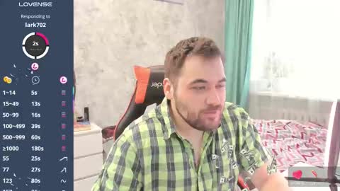 Snapshot of morlaios chatting on 27, 11, 2025 Morl online show from 27, 11, 2025