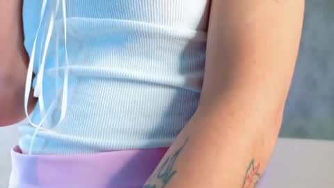 Snapshot of morninbunny_ chatting on 9, 7, 2026 Emilia online show from 9, 7, 2026
