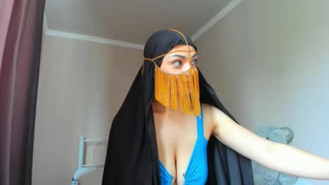 Snapshot of moroccan_diamond_ chatting on 3, 5, 2026 Medina online show from 3, 5, 2026
