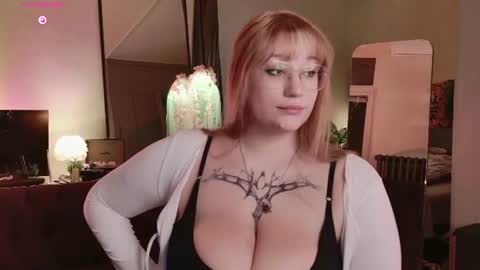 Snapshot of morvelyn chatting on 14, 7, 2026 morvelyn online show from 14, 7, 2026