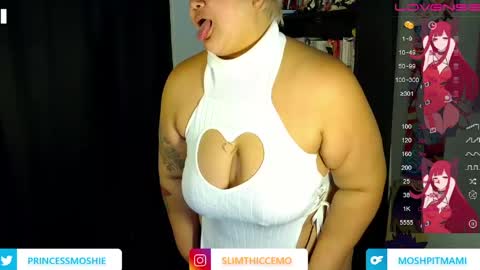 Snapshot of moshpitmami chatting on 30, 5, 2026 Indy online show from 30, 5, 2026