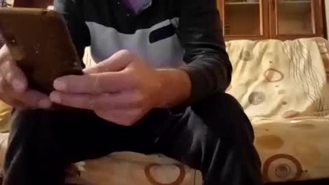 Snapshot of mospeleu chatting on 4, 1, 2025 Nomadu online show from 4, 1, 2025