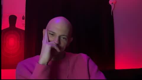 Snapshot of mount_vesuvius chatting on 17, 10, 2025 mount_vesuvius online show from 17, 10, 2025