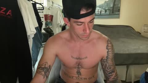 Snapshot of movedto305 chatting on 2, 11, 2025 movedto305 online show from 2, 11, 2025