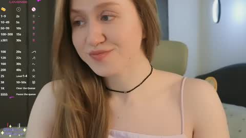 Snapshot of mowalova chatting on 30, 4, 2026 Ivy online show from 30, 4, 2026