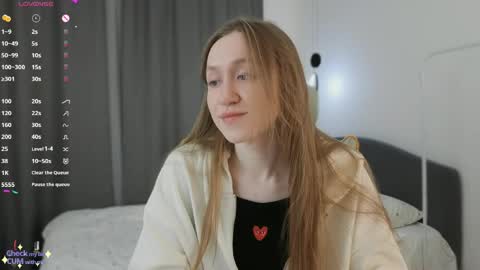 Snapshot of mowalova chatting on 10, 5, 2026 Ivy online show from 10, 5, 2026