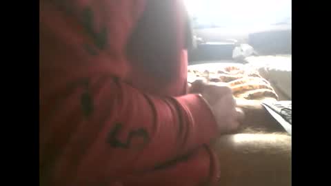 Snapshot of mowgli1977 chatting on 5, 11, 2025 mowgli1977 online show from 5, 11, 2025