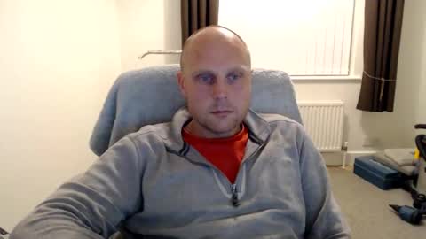 Mr Baldy Likes to Chat online show from 27, 9, 2025