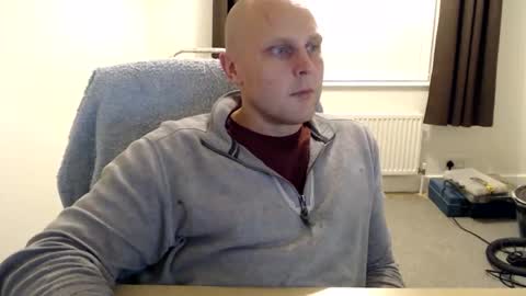 Mr Baldy Likes to Chat online show from 10, 10, 2025