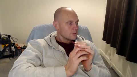 Mr Baldy Likes to Chat online show from 26, 10, 2025