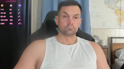 Snapshot of mr_mac69 chatting on 11, 2, 2025 Cam online show from 11, 2, 2025