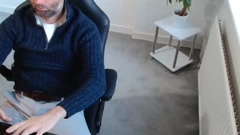Snapshot of mr_matthew_me chatting on 24, 10, 2025 mr_matthew_me online show from 24, 10, 2025