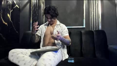 Snapshot of mr_maximo chatting on 16, 9, 2025 mr_maximo online show from 16, 9, 2025