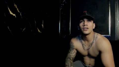 Snapshot of mr_maximo chatting on 28, 11, 2025 mr_maximo online show from 28, 11, 2025