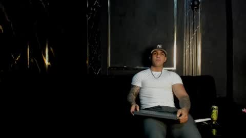 Snapshot of mr_maximo chatting on 3, 12, 2025 mr_maximo online show from 3, 12, 2025