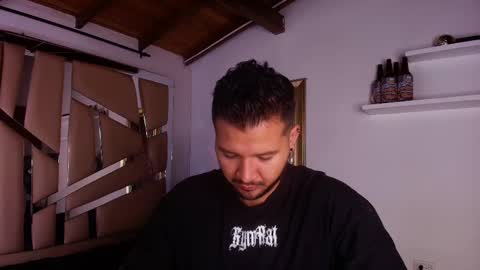 MIKEE online show from 1, 10, 2025