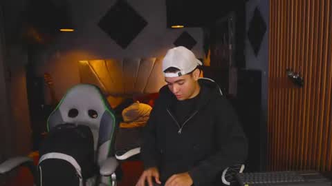 mr_mois online show from 27, 6, 2026