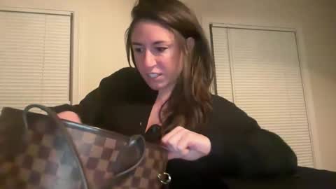 Mr  Mrs Glitter online show from 13, 2, 2026