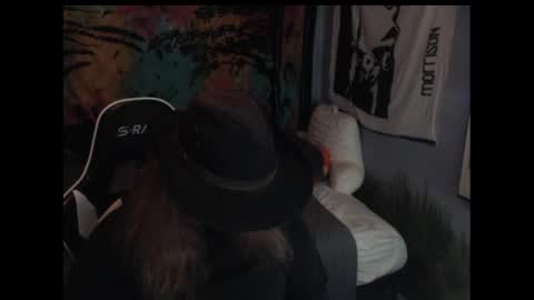 Snapshot of mr_strawberry chatting on 7, 10, 2025 mr_strawberry online show from 7, 10, 2025