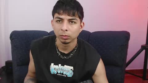 Snapshot of mralpha_latino chatting on 22, 4, 2026 Alpha LATINO online show from 22, 4, 2026
