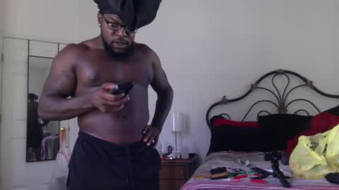 MrBigDThomas online show from 14, 10, 2025