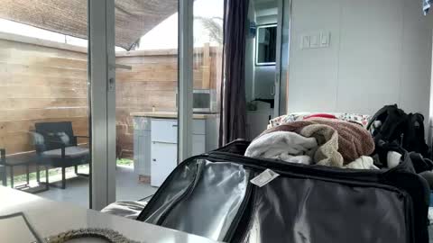 MrBigDThomas online show from 2, 3, 2026