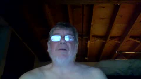 Snapshot of mrblade666 chatting on 14, 11, 2025 mrblade666 online show from 14, 11, 2025