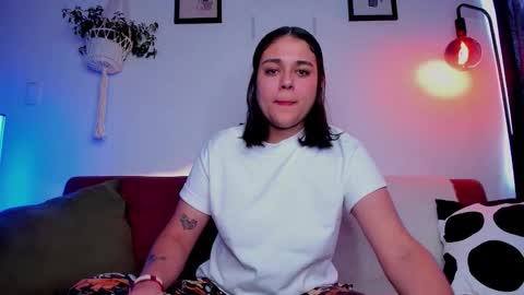 Laura online show from 21, 11, 2025