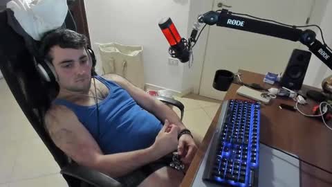 Snapshot of mrclean_97 chatting on 12, 3, 2025 GoodBoy online show from 12, 3, 2025