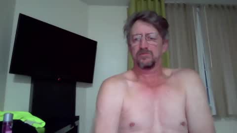 Snapshot of mrcumstain chatting on 4, 3, 2025 mrcumstain online show from 4, 3, 2025