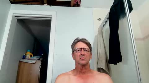 Snapshot of mrcumstain chatting on 20, 11, 2025 mrcumstain online show from 20, 11, 2025