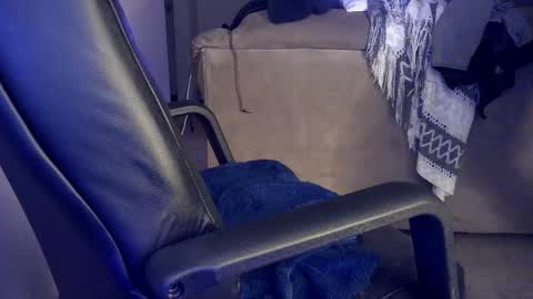 Snapshot of mrjskiss247 chatting on 1, 1, 2025 Need a boy toy online show from 1, 1, 2025