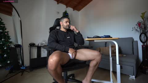 Luis    Instagram   online show from 21, 12, 2024