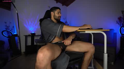 Luis    Instagram   online show from 7, 1, 2025