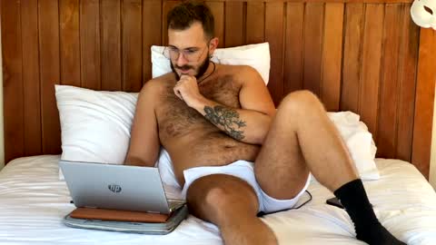 Max online show from 28, 5, 2026