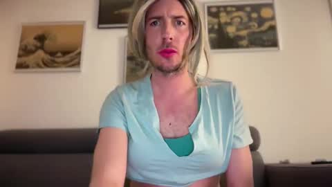 TaleOfLaura online show from 10, 1, 2026