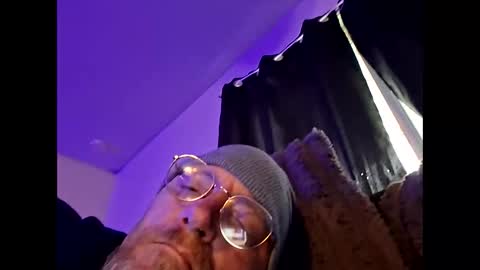 mrnmrsfucks4u online show from 29, 4, 2026