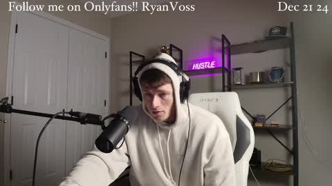 Snapshot of mrryanvoss chatting on 22, 12, 2024 Mr Ryan Voss online show from 22, 12, 2024